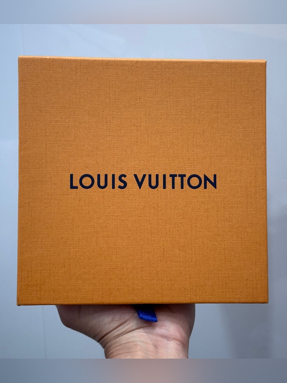 LOUIS VUITTON SIGNATURE ORANGE PAPER EMPTY WALLET BOX. PRE-OWNED. - Picture 6 of 12